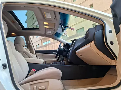 WELL MAINTAINED 2013 FULL OPTION NISSAN MAXIMA GCC LOW KM RTA PASSED IN EXCELLENT CONDITION.