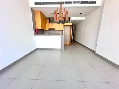 LUXURY PARTITION STUDIO WITH WARDROBE SEPERATE KITCHEN ALL AMENITIES