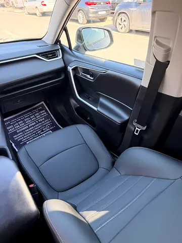 صورة 11 لـ 2023 Toyota RAV 4