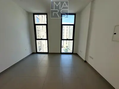 Vacant | Prime Location | Ready to Move-In