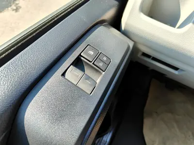 2026 Toyota HIACE 照片 8