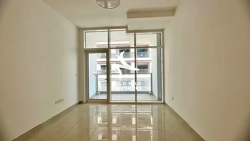 MODREN 2BHK || Closed kitchen || High Floor || Prime location