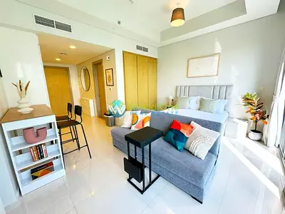 Canal & Skyline View | Higher Floor | Elegantly Furnsihed