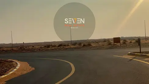 قطع أراضٍ صناعية مميزة في بوابة القاسمية – الشارقة