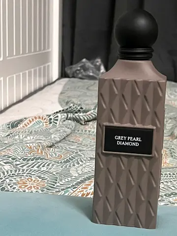 IBRAQ Grey Pearl Diamond Perfume