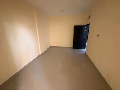One-bedroom apartment for annual rent in Al Jurf 2, Ajman. Located on the main road opposite Al Rawda Bridge and Nesto. Spacious areas and excellent