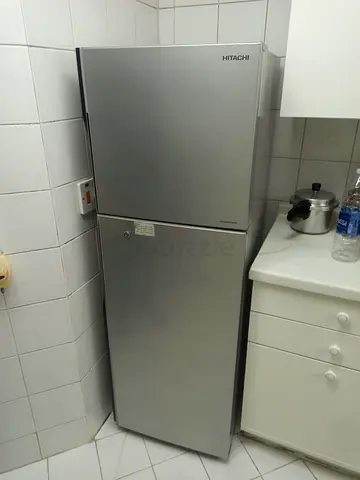 Hitachi 330 liters refrigerator