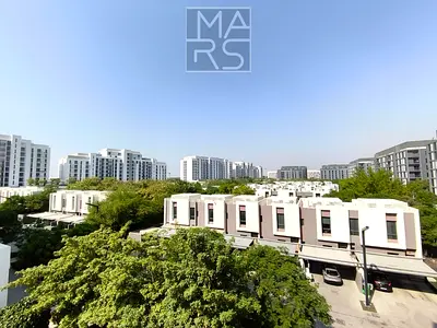 Spacious 1BR Apartment | 790 Sqft | Beautiful View | Balcony | AED 750K