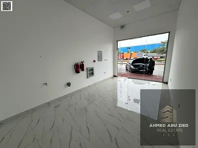 فرصه ذهبيه-للاستثمار-محل تجاري-بمساحه كبيره-منطقه حيويه-يصلح لجميع الانشطه التجاريه-بالقرب من جميع الخدمات-سهل الوصول للشارقه ودبي
