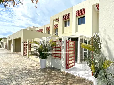 Fully Upgraded-Spacious Layout-Quiet Location