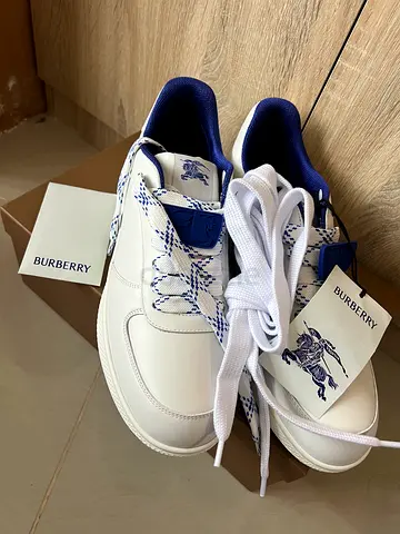 Burberry shoes