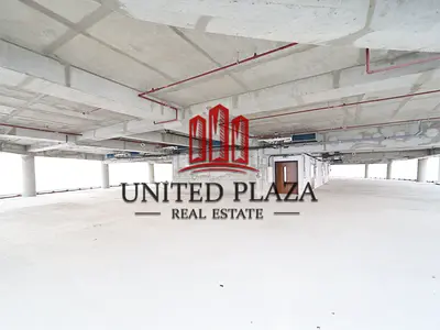 OFFICE | CAPTIVATING VIEW | GREAT AMENITIES