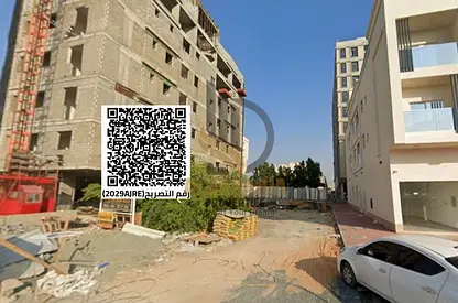 🏢 أرض سكني تجاري في الروضة – عجمان | تصريح G+6 شارع قار