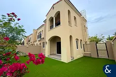Close to Pool | Vacant | Well Maintained