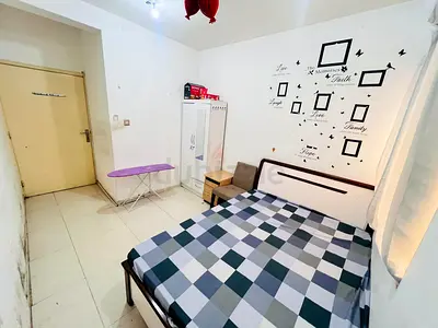 SPACIOUS PRIVATE ROOM AVAILABLE NEAR TO DEIRA CLOCK TOWER (BEHIND DNATA)