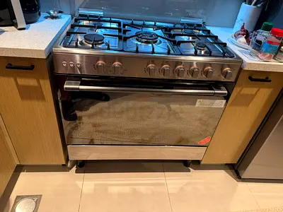 Toshiba Gas Cooker 90/60cm 5 burner