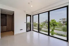 Landscaped | Single row | Fully upgraded