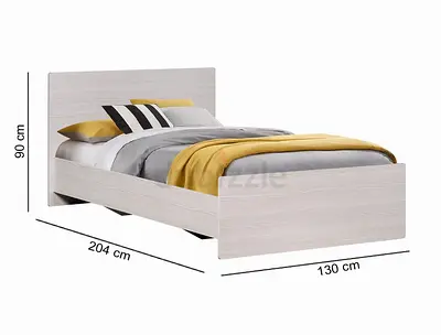 Twin bed frame | Excellent condition (Mattress + Memory foam topper included for FREE upon request)