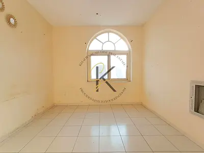 Lavish 1 BHK full of family building near by park full of family building for contact Babar