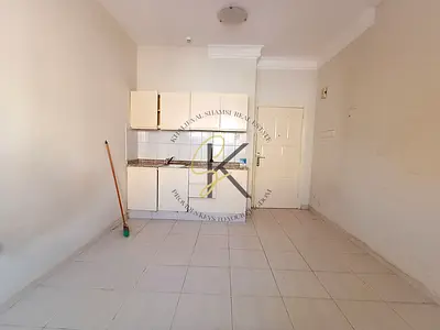 Lavish studio near by safri Mall full of family building for contact Babar