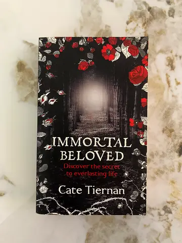 Immortal Beloved by Cate Tiernan — Paperback (Good Condition)