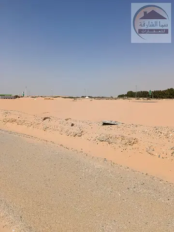 للبيع تلات قطع منفصلين او التلاته مع بعض في القاسمية 4 بسعر ممتاز