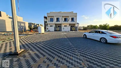 For sale: Unmissable opportunity! 5-bedroom townhouse with roof , registration fees included, in Al Helio 1, Bank financing. Freehold