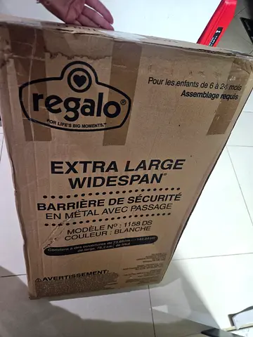 NEW Regalo Baby / Dog safety gate