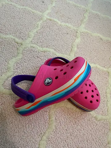 Crocs size 25-26