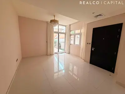 3 BED+ MAID CORNER L SHAPE LAYOUT VILLA FOR RENT