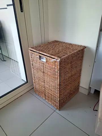 Laundry box