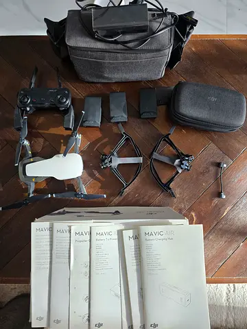 DJI MAVIC AIR FLY MORE COMBO DRONE