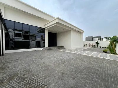 Brand New |4BR VILLA | POOL |GARDEN