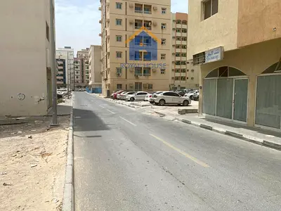 فرصة استثمارية في قلب الشارقة (البوطينة) بسعر لقطة