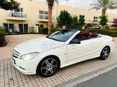 MERCEDES E350 GCC convertible
