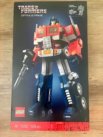 BARGAIN BRAND NEW LEGO 10302 ICONS OPTIMUS PRIME