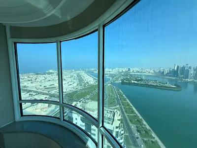 افخم ثلاث غرف ماستر وصاله بمساحات واسعه جدا واطلاله بحريه جميع الغرف | تكييف علي المالك | شهر مجانا | خزائن حائط | علي مخرج دبي | غرفه خادمه ماستر