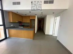 Vacant 1 bedroom Apt | Prime Location Al Mamsha | Ready to Move-In