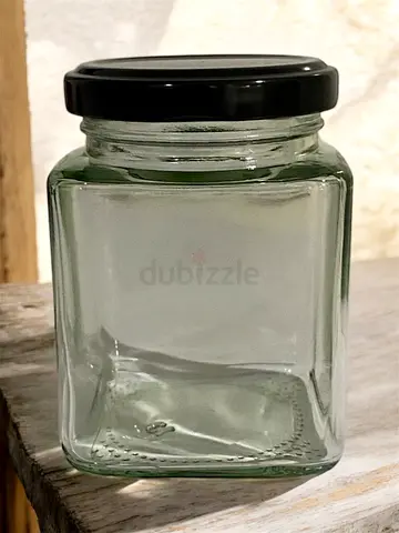 Carton of brand new 24 pieces 180ml glass jars