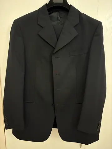 Domani suit for sale only 45dhs!