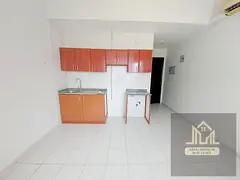 Ready to move apartment available prime location near bus station