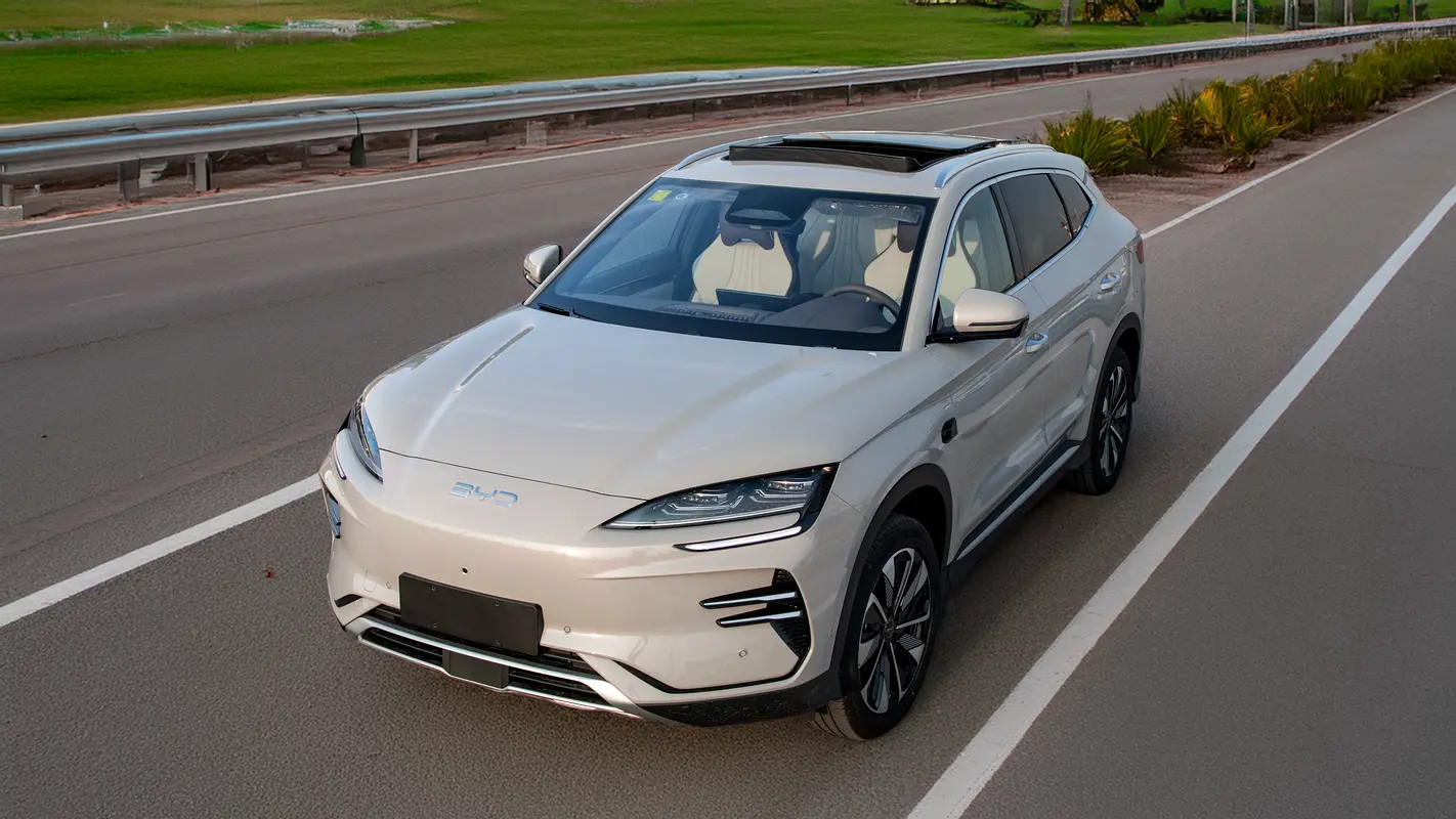 BYD Song Plus 2025 — photo 1 of 16