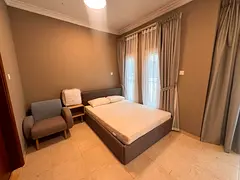 NO COMMISSION - FURNISHED MASTER ROOM FOR RENT NEAR CIRCLE MALL IN DISTRICT 11