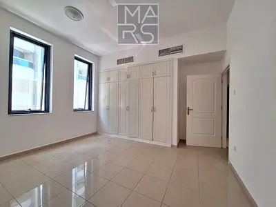 شقة واسعة بغرفتي نوم للإيجار | تكييف مجاني