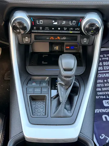 صورة 6 لـ 2023 Toyota RAV 4