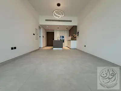 private Pool - Spacious 2 Bed + Study + Laundry