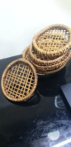 String hopper trays