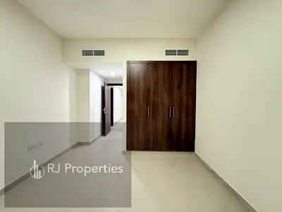 No Deposit LUXURY brand new in school zone 3 wishroom Master bedroom waderobe balcony open view only jest 62k