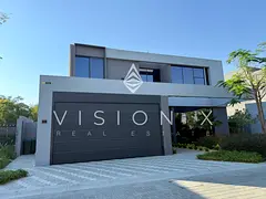 Stunning Townhouse | Lush Greenery | Ready to Move