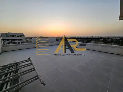 بنتهاوس الفاخرة 2 BHK مع شرفة خاصة على السطح | الجادة - الفلاح